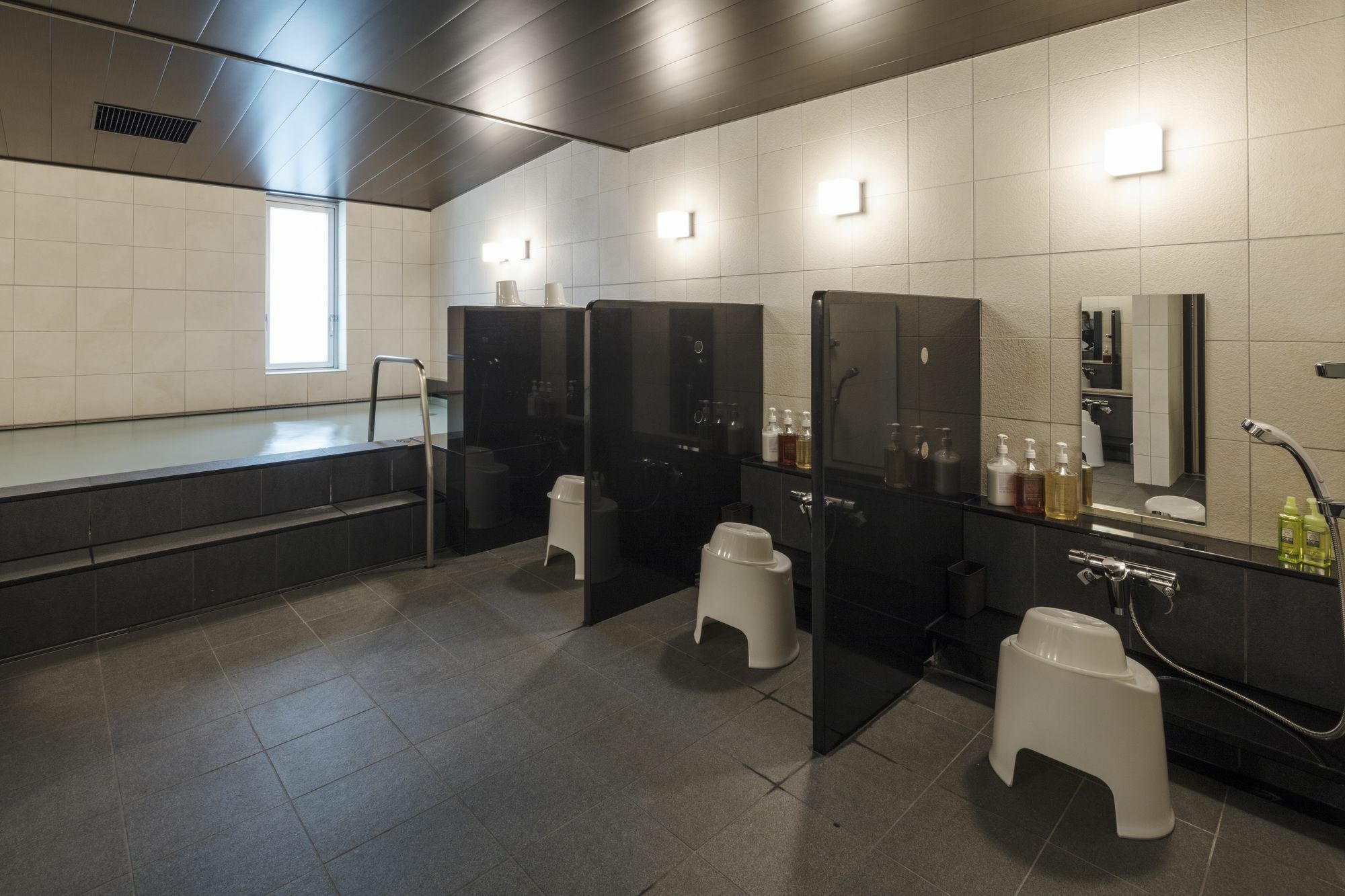 First Cabin Nishiazabu Τόκιο Εξωτερικό φωτογραφία